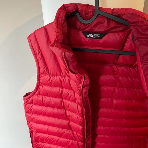 North Face down vest - mens L - Picture 3 of 3